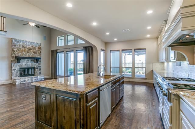 Primary Photo - 631 Creekway Dr