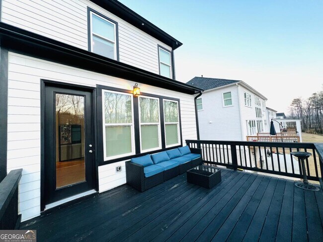 Foto del edificio - 6570 Pond Vw Dr