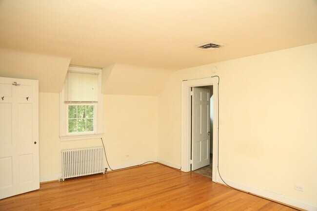 Foto del edificio - 1313 Hilltop Road