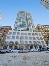 Building Photo - 701 S Wells St