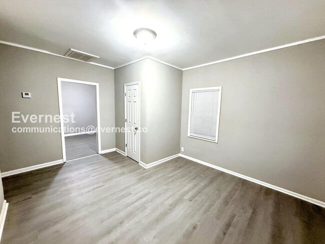 Foto del edificio - 3335 31st Pl N