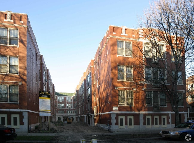 Building Photo - 5124-5132 S Kimbark Ave
