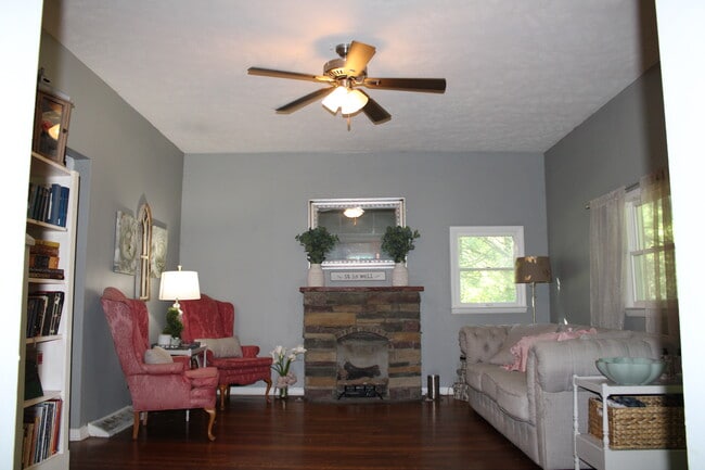 Living area with gas fireplace - 1215 Stonebrook Rd