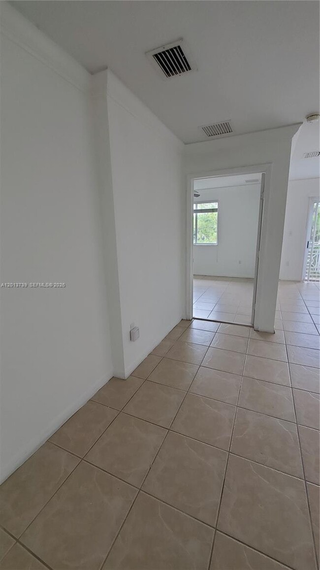 Foto del edificio - 8804 NW 109th Pl
