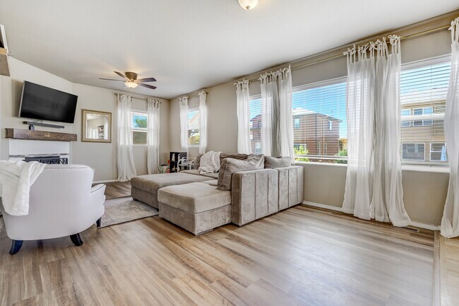 Photo - 7143 Jagged Rock Cir House