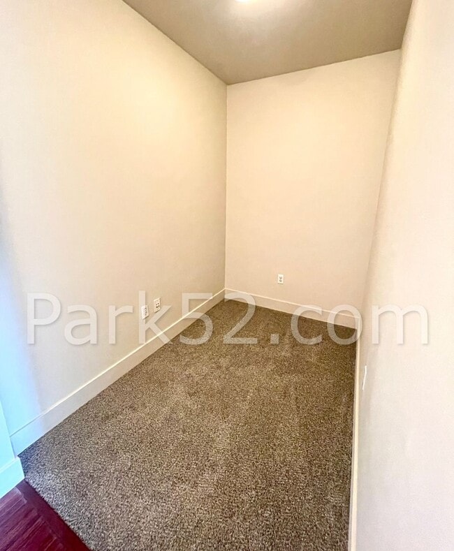 Building Photo - $250 Off First Full Month!  1 Bedroom Condo in Downtown Tacoma
