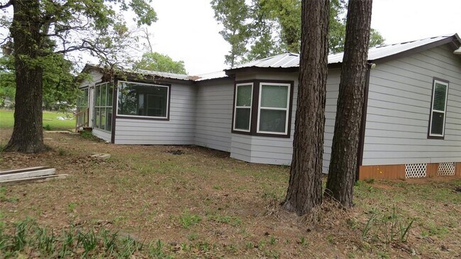 Foto del edificio - 17553 Brittany Ln