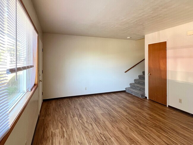 Foto del edificio - 389 12th St