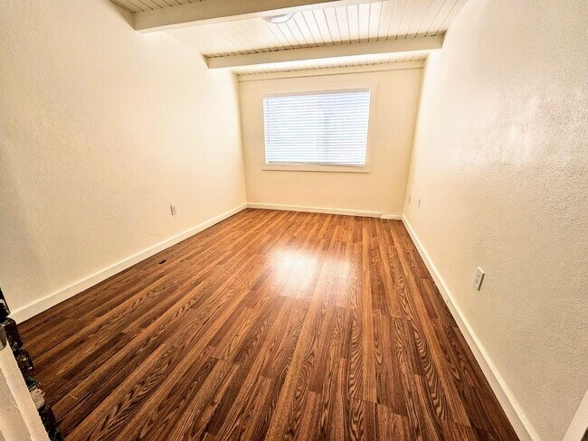 Building Photo - 3516 Olsen Dr
