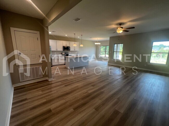 Foto del edificio - New Construction Home for Rent in Foley, A...