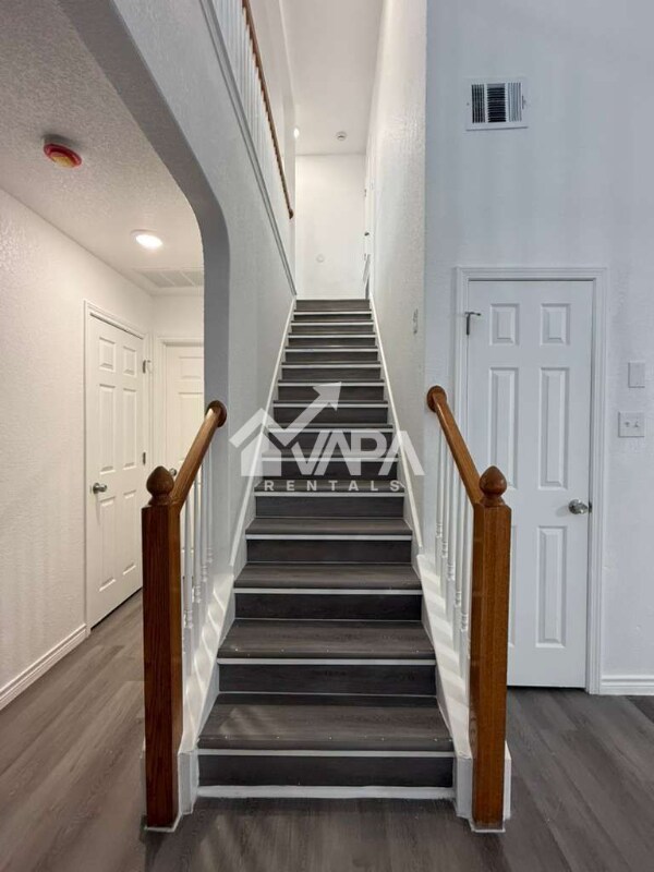 Foto del edificio - 6931 Caribou Creek