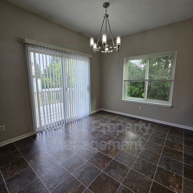 Foto del edificio - 6981 Sienna Dr SE