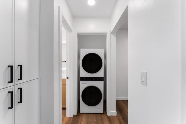 Lavandería en la unidad - Swell Apartments