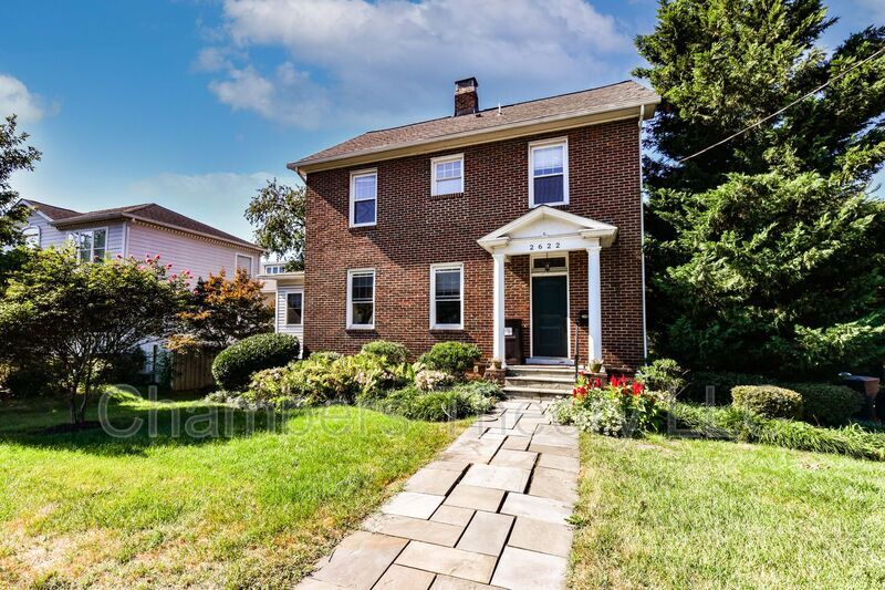 Primary Photo - 2622 Washington Blvd