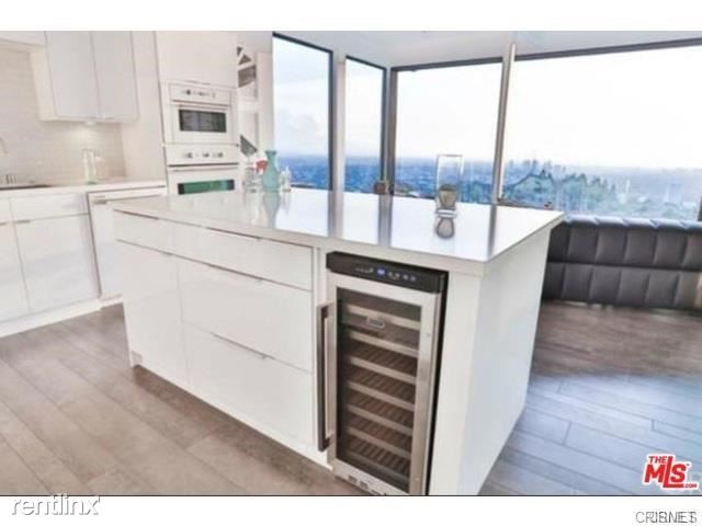 Foto del edificio - 8506 Magnolia Dr