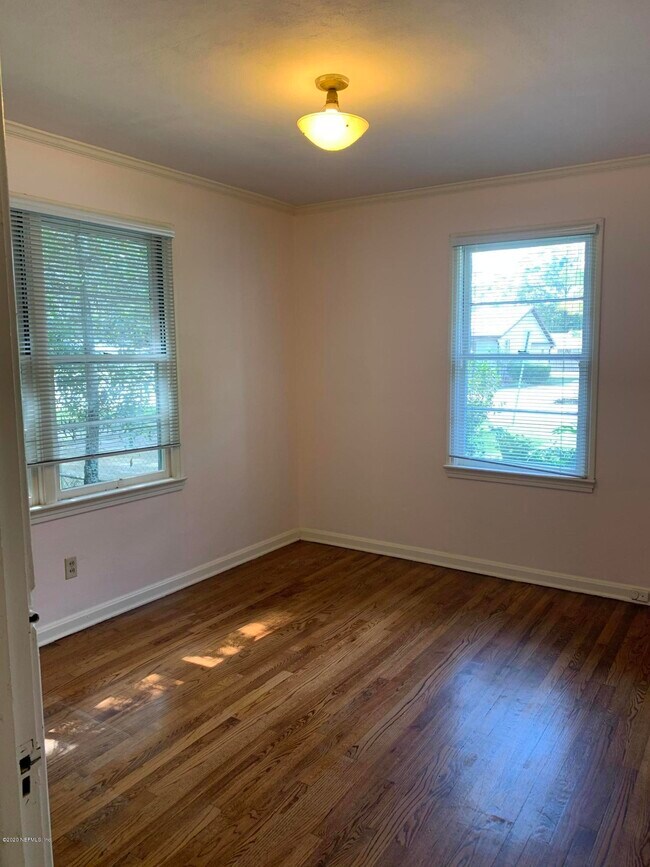 Foto del edificio - 5645 Nettie Rd