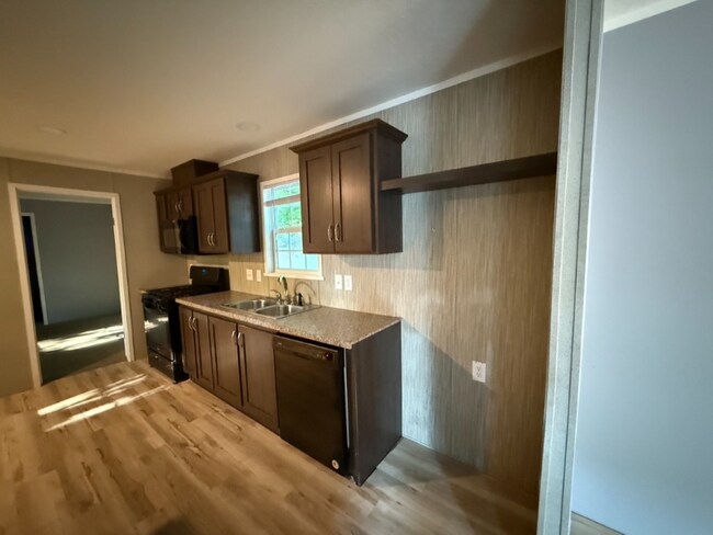 Building Photo - 103 Dunlap Cir