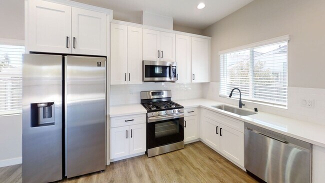 Foto del edificio - 4BD/2BA, Great Outdoor Space!