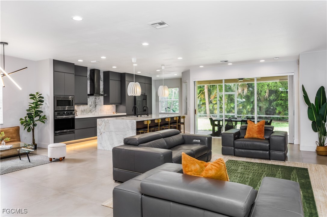 Foto principal - 9841 Colonial Walk S