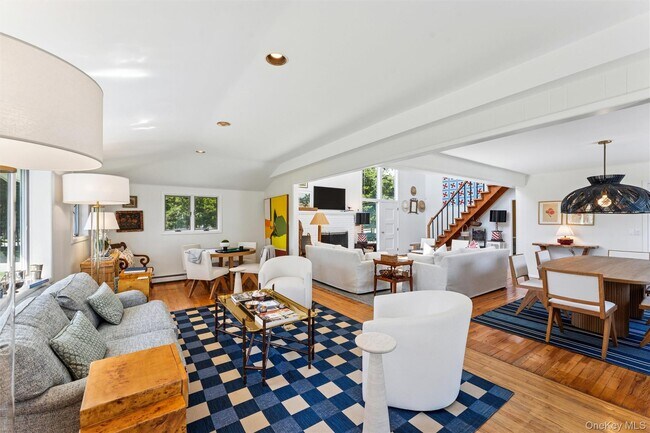 Building Photo - 18 Quogo Neck Ln