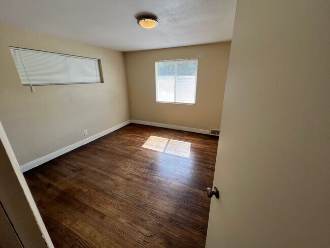 Foto del edificio - Spacious Lakewood Home