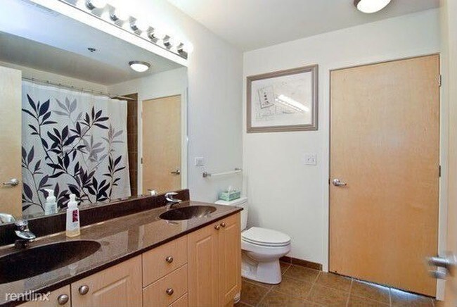 Building Photo - 2 br, 2 bath Condo - 1617 S Michigan Ave