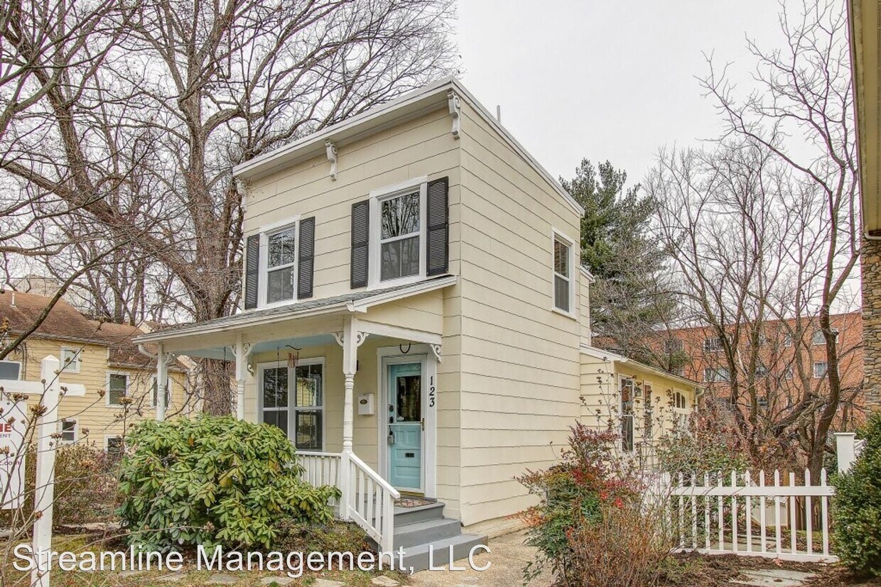 Primary Photo - 2 br, 2 bath House - 123 Grant Ave.