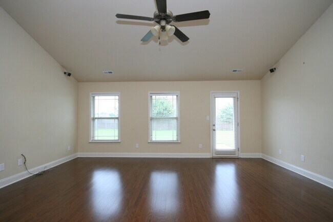 Building Photo - 228 Grantham Cir