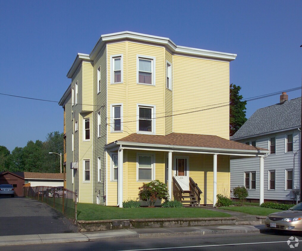 Primary Photo - 715 Grattan St