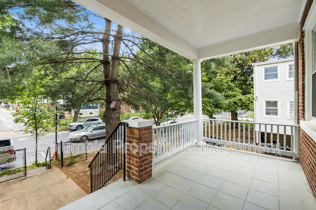 Foto del edificio - 337 17th St NE