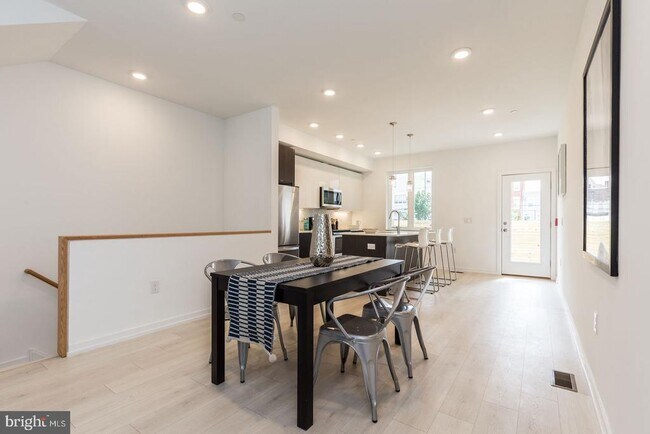 Foto del edificio - 1241 N 27th St
