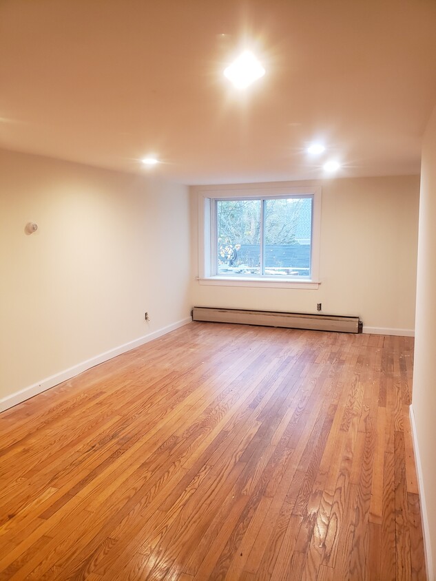 Primary Photo - 66 Dunne Ave