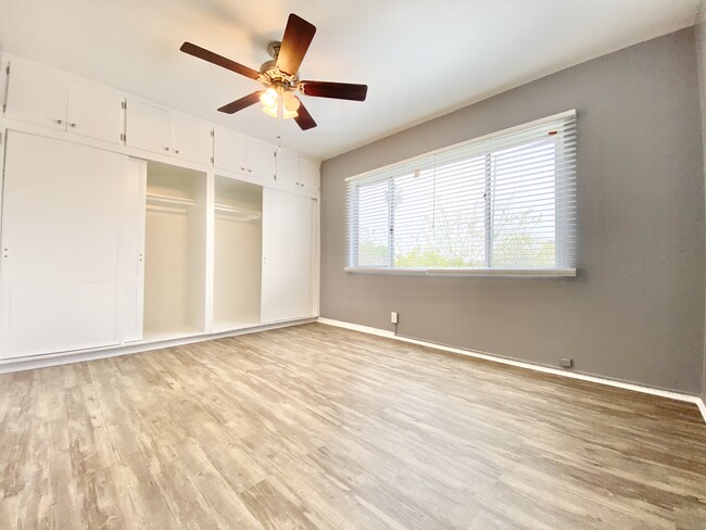 Building Photo - 415 N El Molino Ave