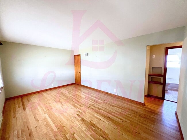 Building Photo - COMING SOON!  Adorable 2 Bedroom Home In Valley Park!  No Showings Until After 6/1!