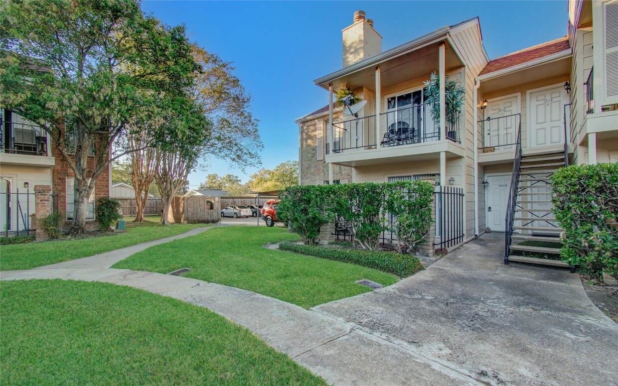 Foto principal - 2800 Jeanetta St