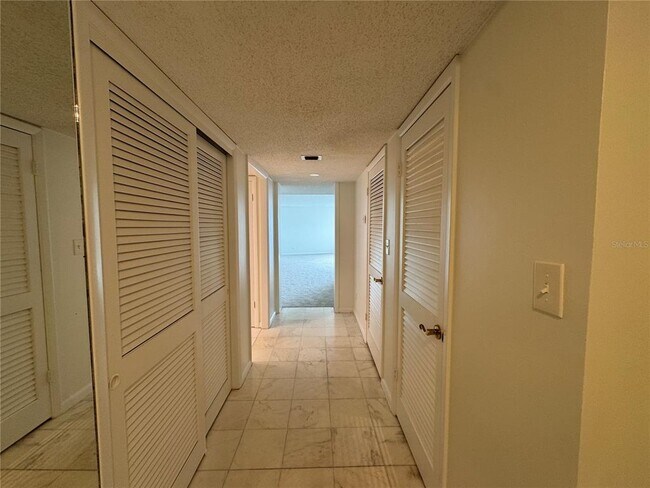 Foto del edificio - 2611 Bayshore Blvd