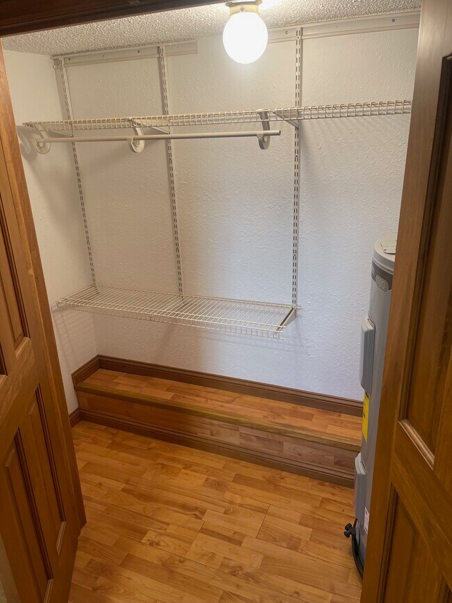 Bedroom Closet - 620 Court St W