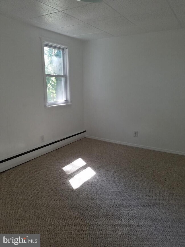 Building Photo - 506 Rancocas Ave