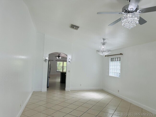 Foto del edificio - 2106 Little Torch St