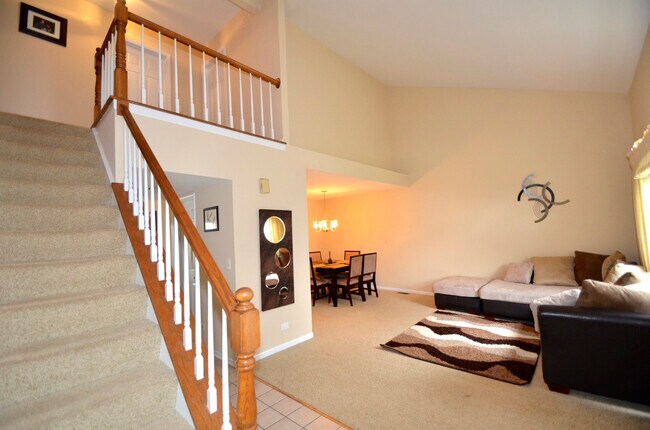 Building Photo - 6268 Eagle Ridge Dr