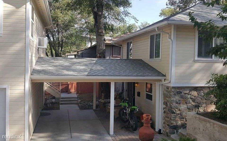 Primary Photo - 448 S Marina St