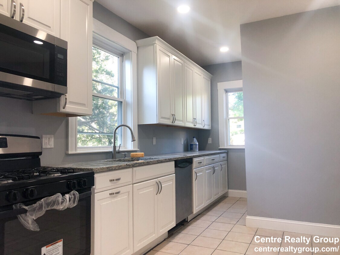 Foto principal - 4843 Washington St