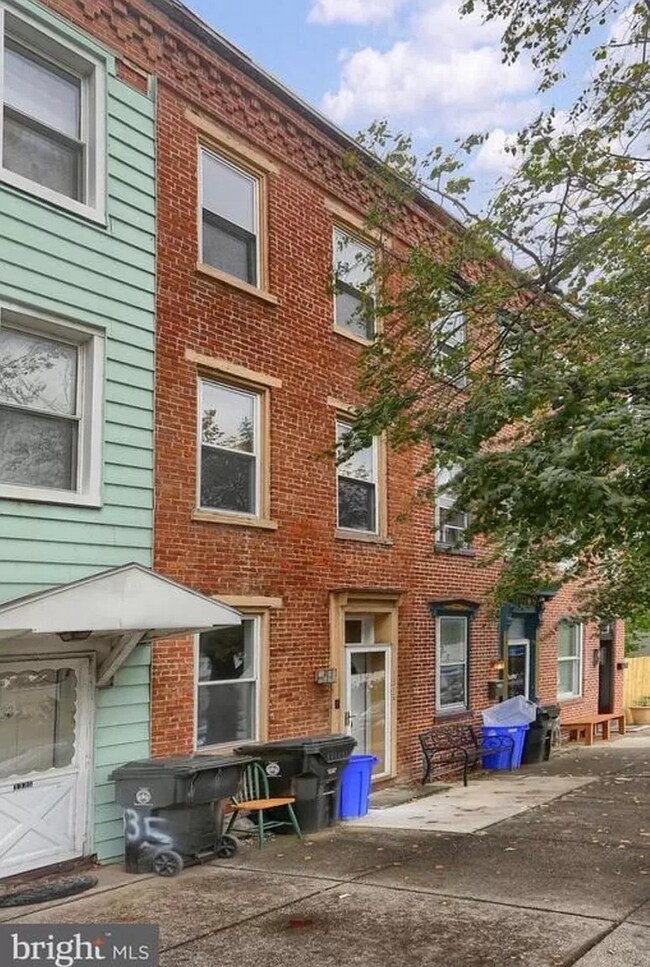 Foto del edificio - 1333 N 2nd St