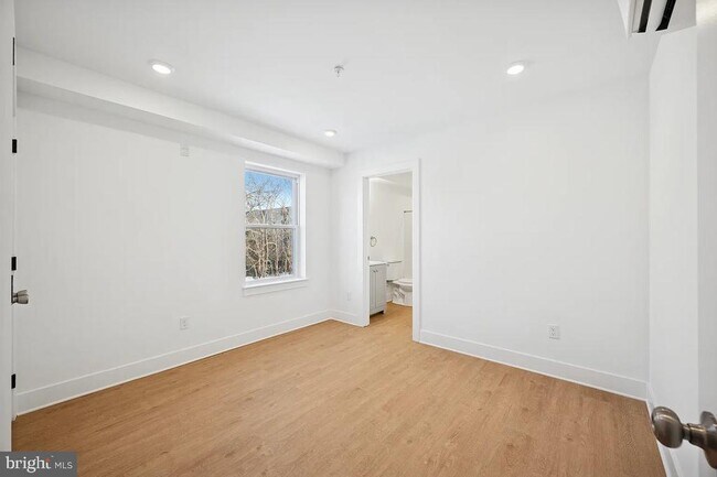 Foto del edificio - 3415 N 19th St