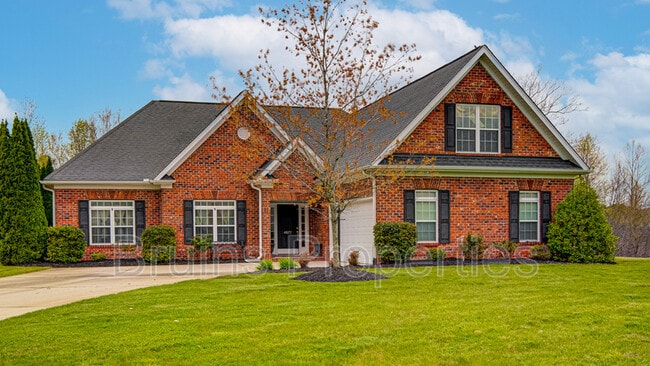 Foto del edificio - 4077 Cosway Ct