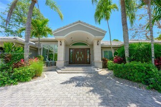 Building Photo - 16001 SW 77th Ct