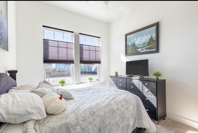 Foto del edificio - 610 Blueway Ave