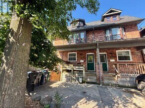 Building Photo - 340 Howland Ave