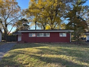 Building Photo - 8420 Chalons Ct