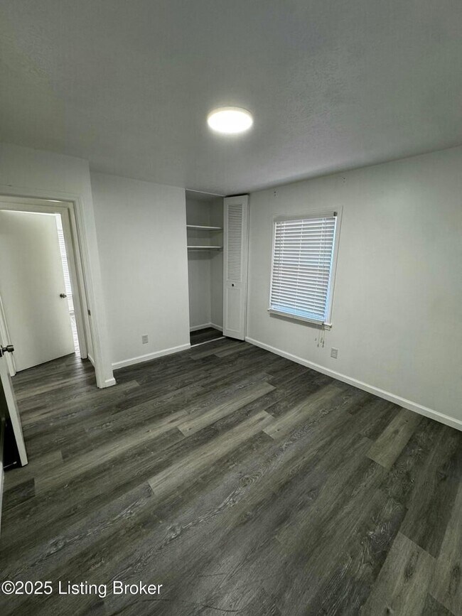 Foto del edificio - 5303 Haventree Pl
